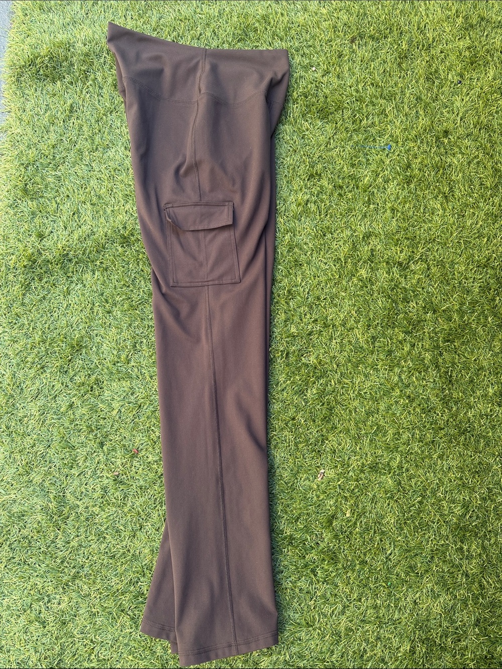 Velocity Active Stretch Roxy Cargo Flare Pants Brown size Large - Picture 4 of 6